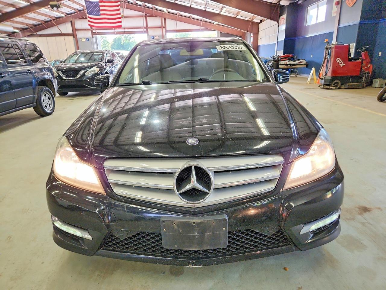 2013 Mercedes-Benz C 300 4Matic - zdjęcie 5
