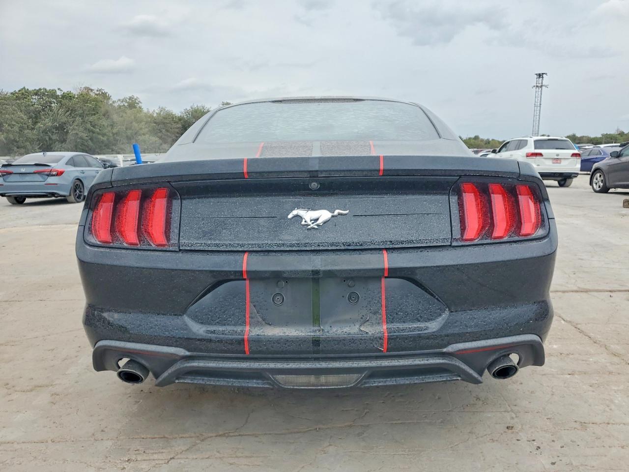2018 Ford Mustang - zdjęcie 6