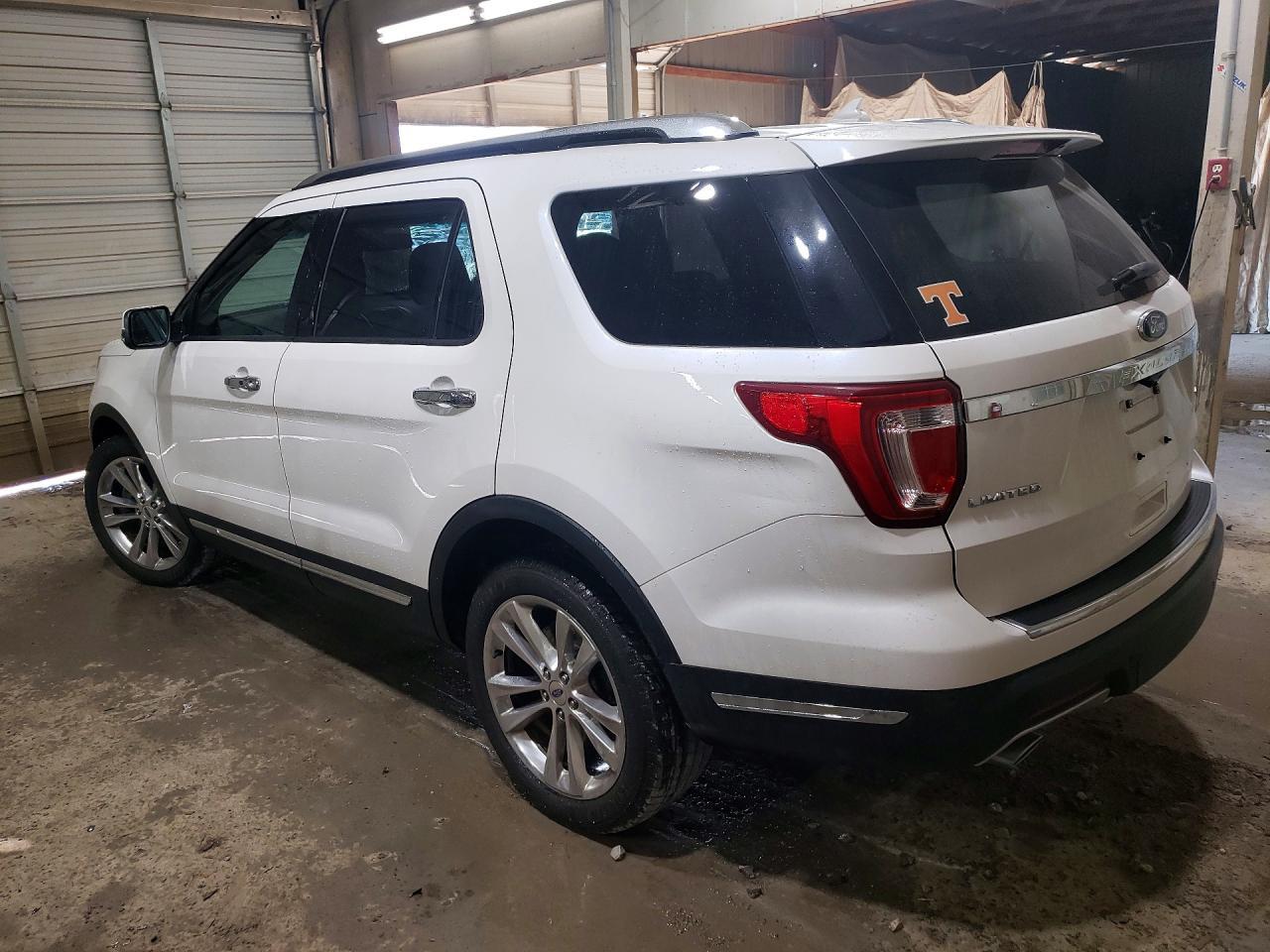 2018 Ford Explorer Limited - zdjęcie 2