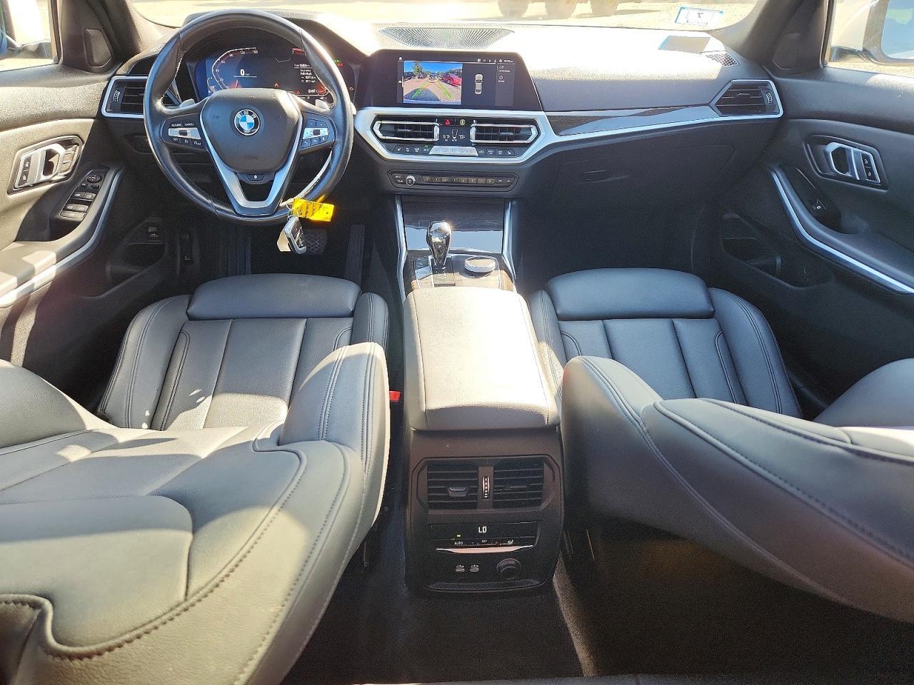 2019 BMW Seria 3 330i - zdjęcie 8