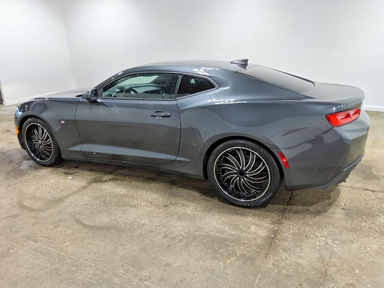 2018 Chevrolet Camaro Lt - zdjęcie 2
