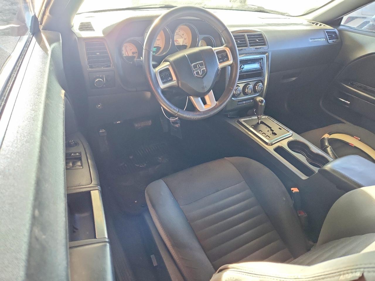 2013 Dodge Challenger Sxt - zdjęcie 8