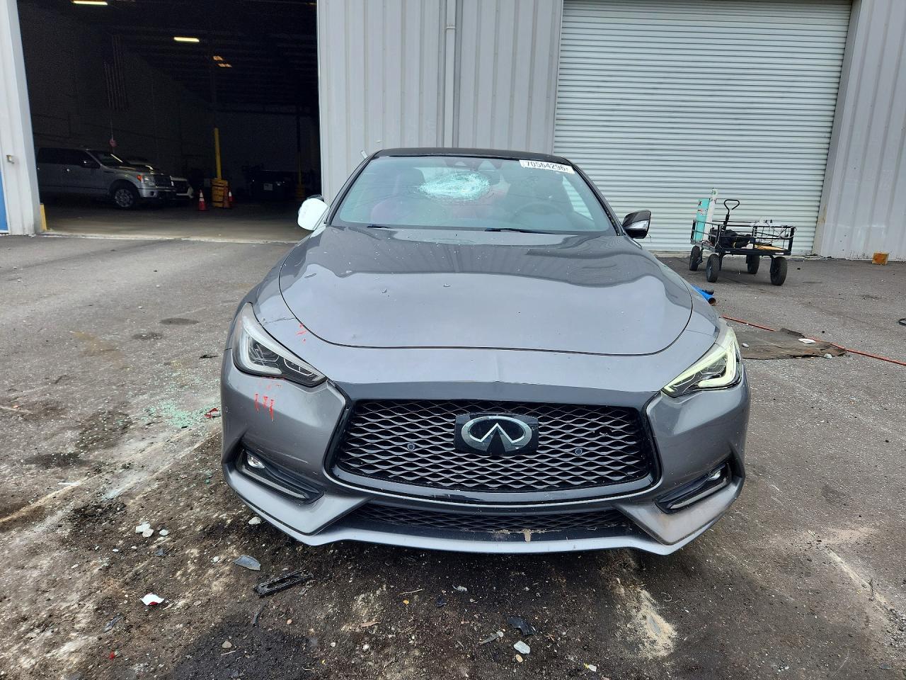 2017 Infiniti Q60 Red Sport 400 - zdjęcie 5
