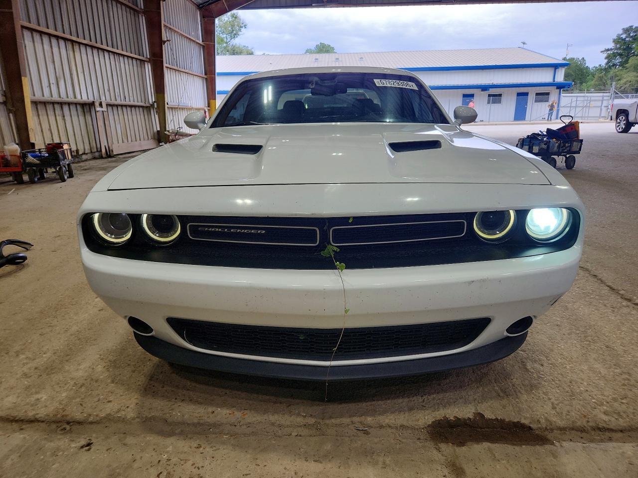2015 Dodge Challenger Sxt - zdjęcie 5