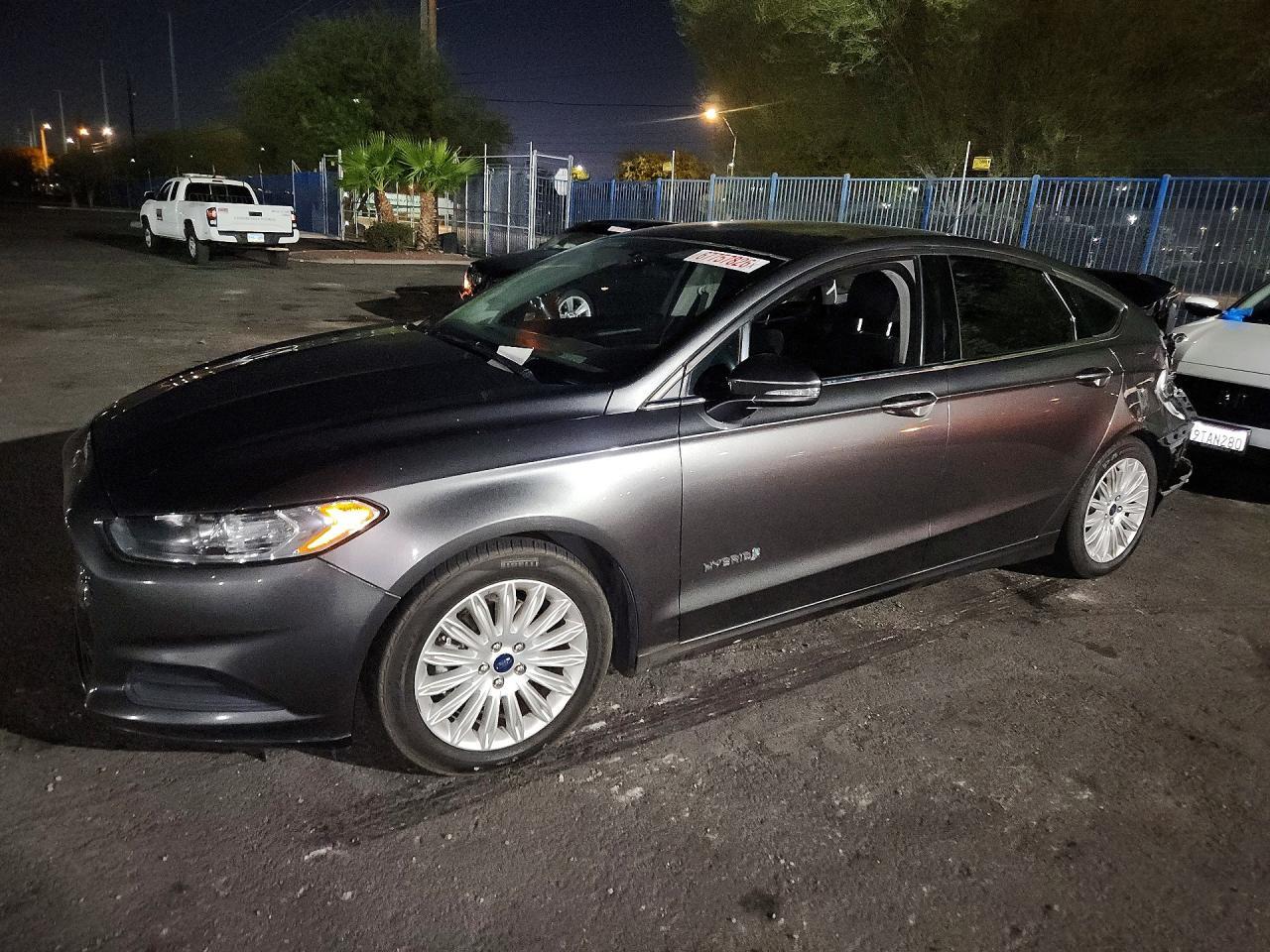 2016 Ford Fusion Se Hybrid - zdjęcie główne