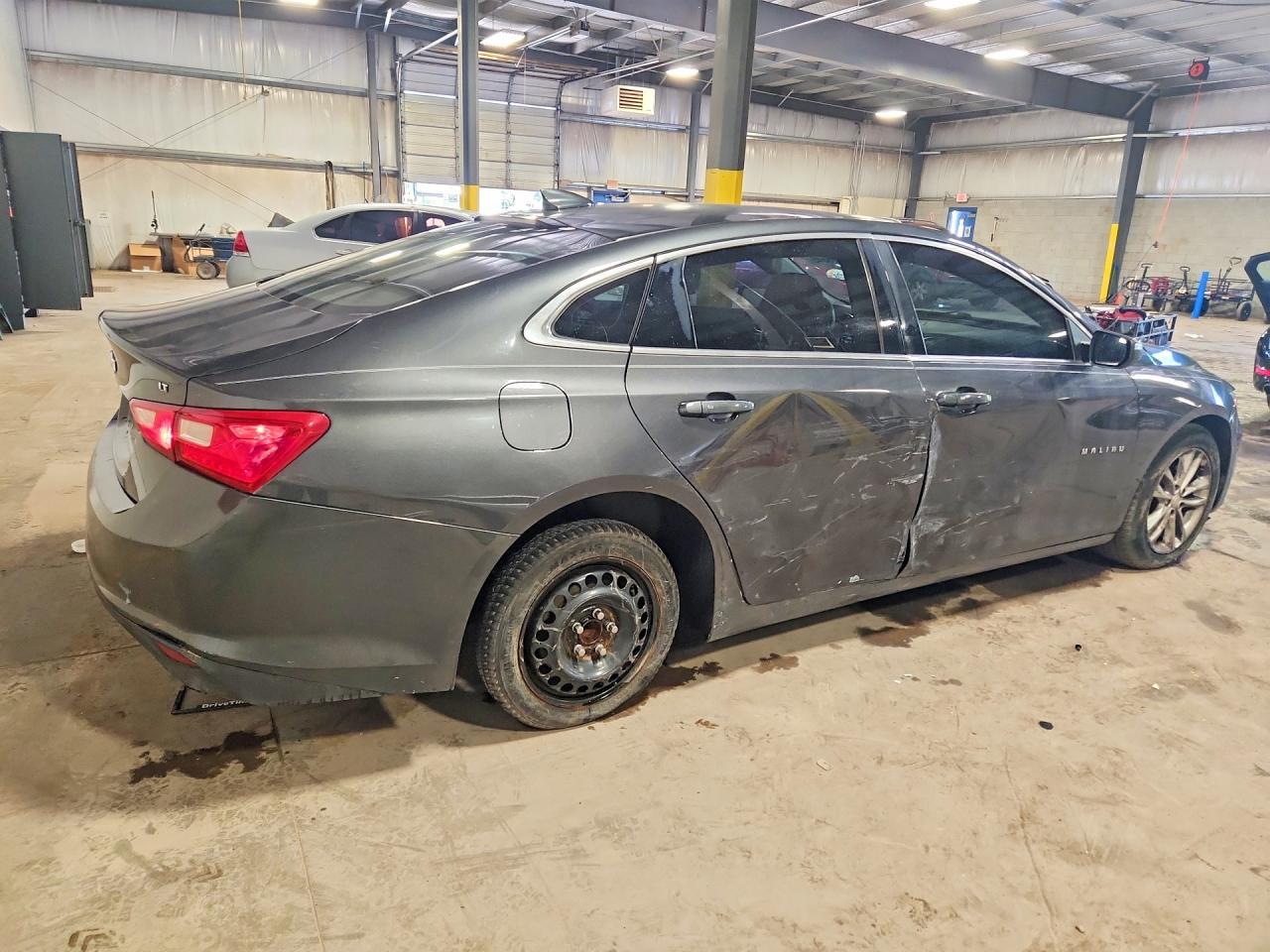 2017 Chevrolet Malibu Lt - zdjęcie 3