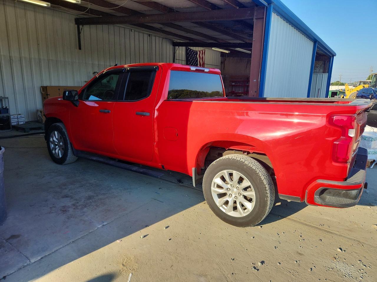 2019 Chevrolet Silverado C1500 Custom - zdjęcie 2