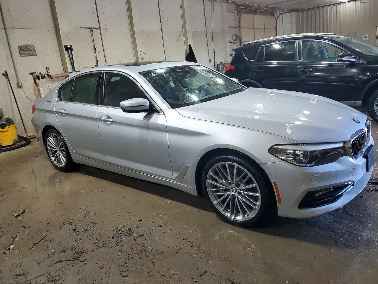2018 BMW Seria 5 530i - zdjęcie 4
