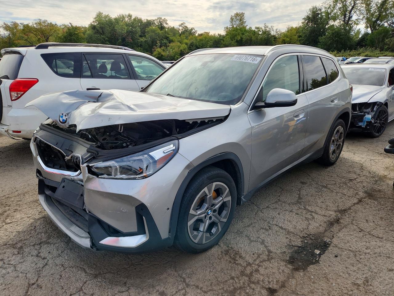 2023 BMW X1 xDrive28I - zdjęcie główne