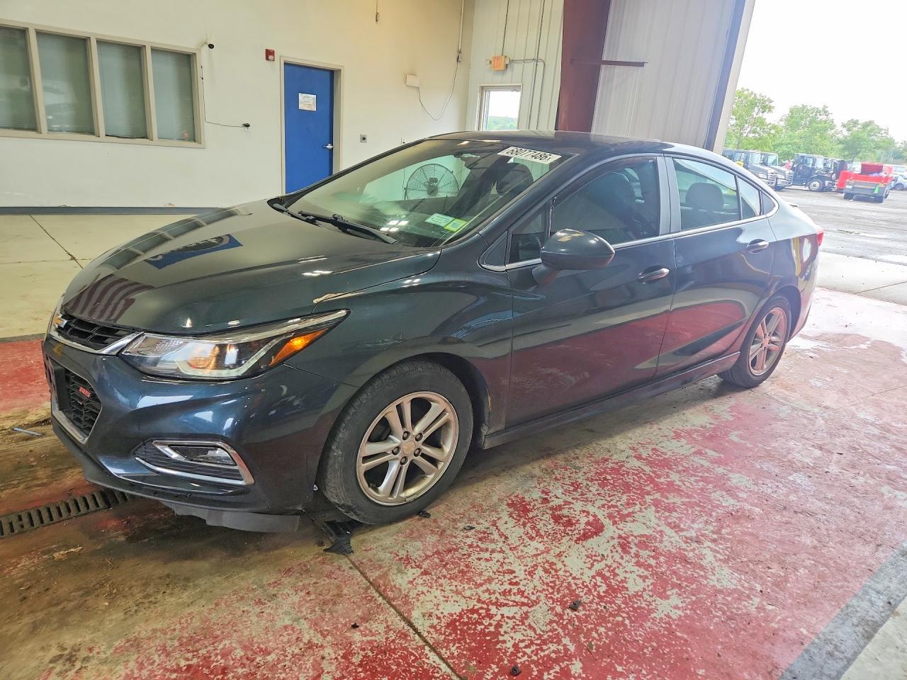 2017 Chevrolet Cruze Lt - zdjęcie główne