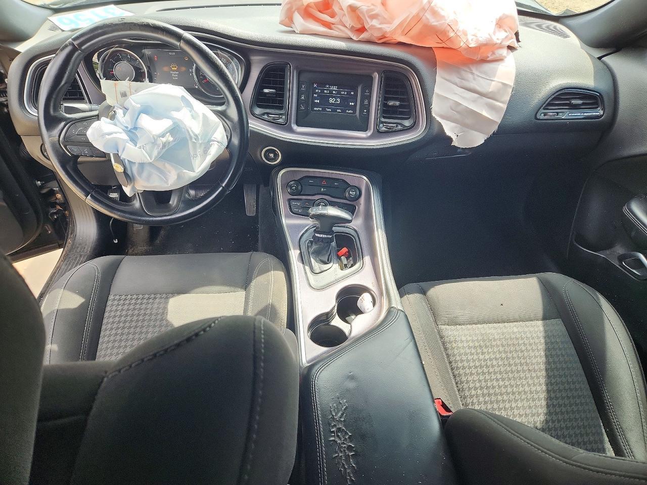 2015 Dodge Challenger Sxt - zdjęcie 8