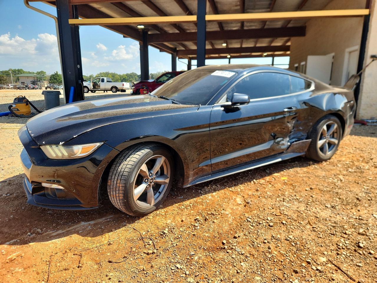 2016 Ford Mustang - zdjęcie główne