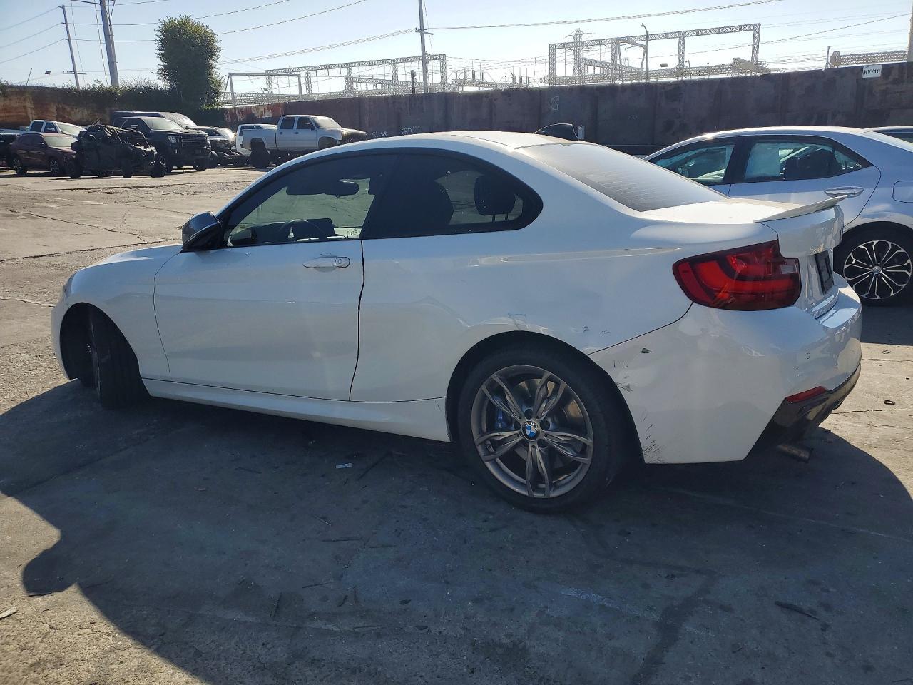 2016 BMW M235I - zdjęcie 2