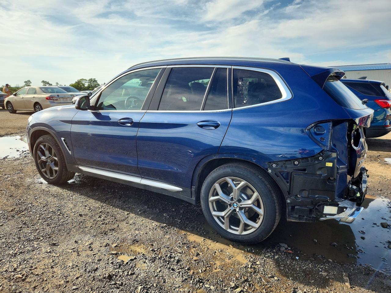 2022 BMW X3 xDrive30I - zdjęcie 2