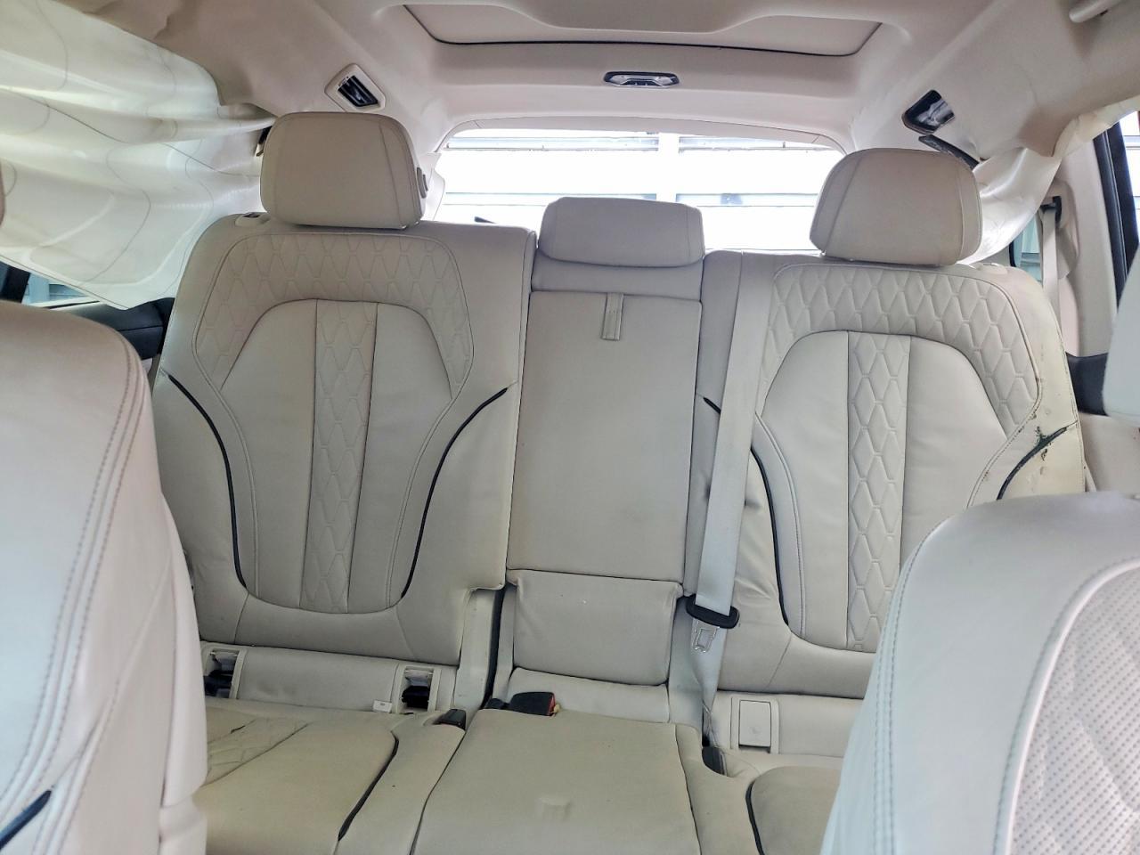 2020 BMW X7 xDrive40I - zdjęcie 10