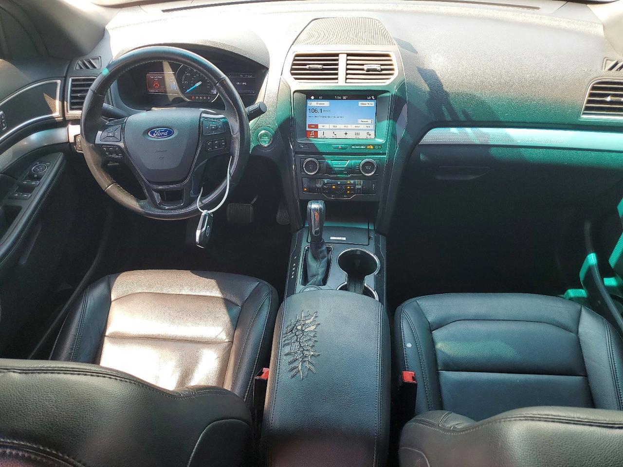 2017 Ford Explorer Xlt - zdjęcie 8