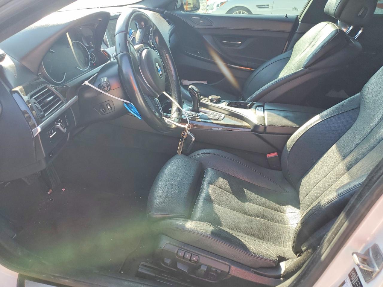2015 BMW Seria 6 640i - zdjęcie 7
