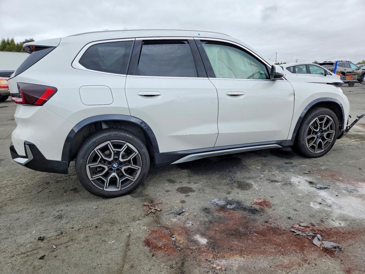 2025 BMW X1 xDrive28I - zdjęcie 3