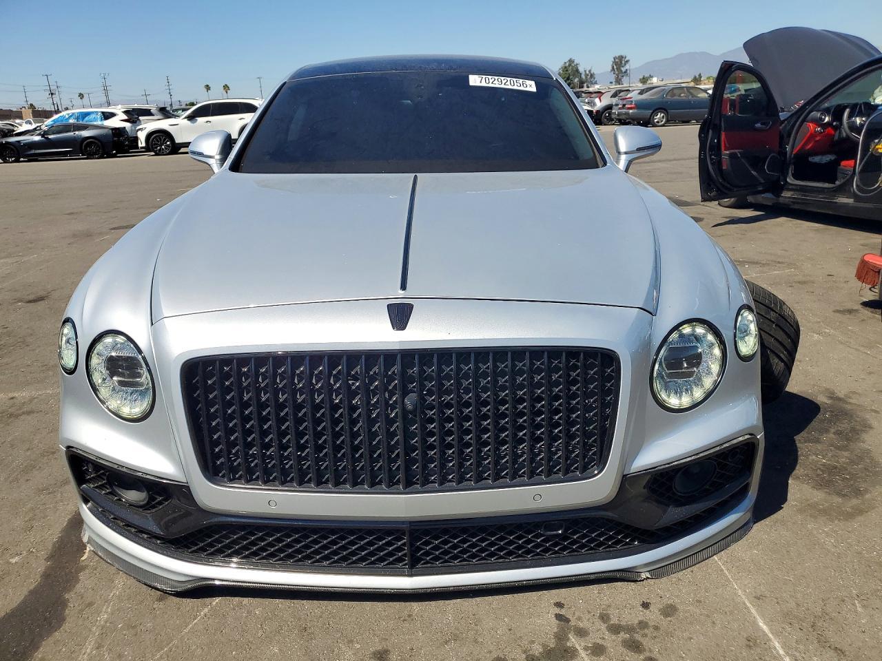2022 Bentley Flying Spur - zdjęcie 5
