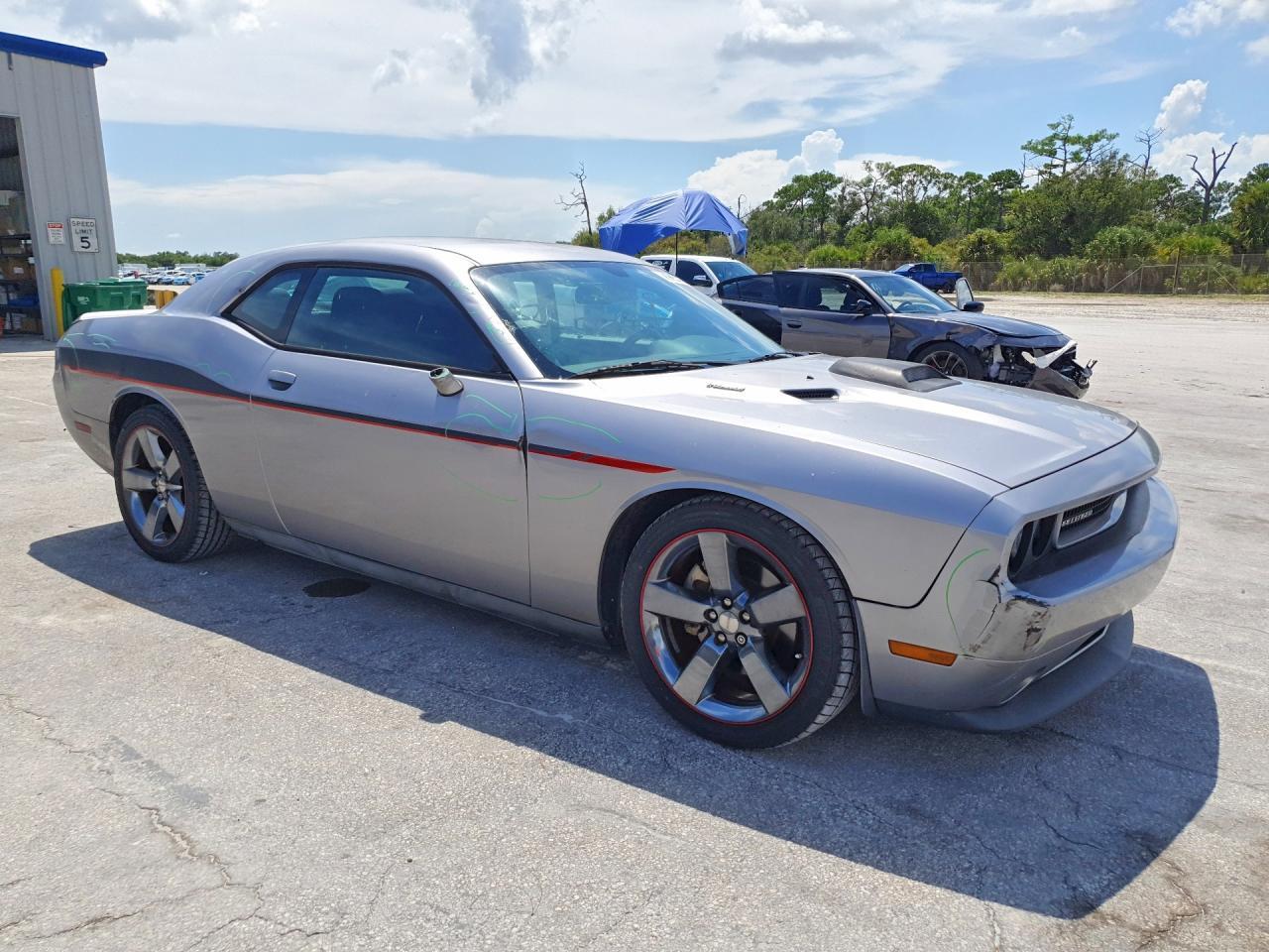 2014 Dodge Challenger R/T - zdjęcie 4