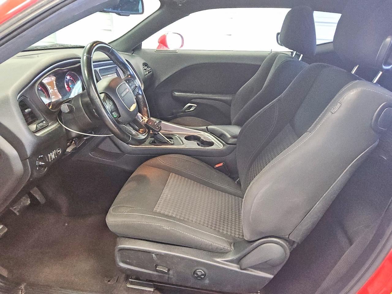 2019 Dodge Challenger Sxt - zdjęcie 7