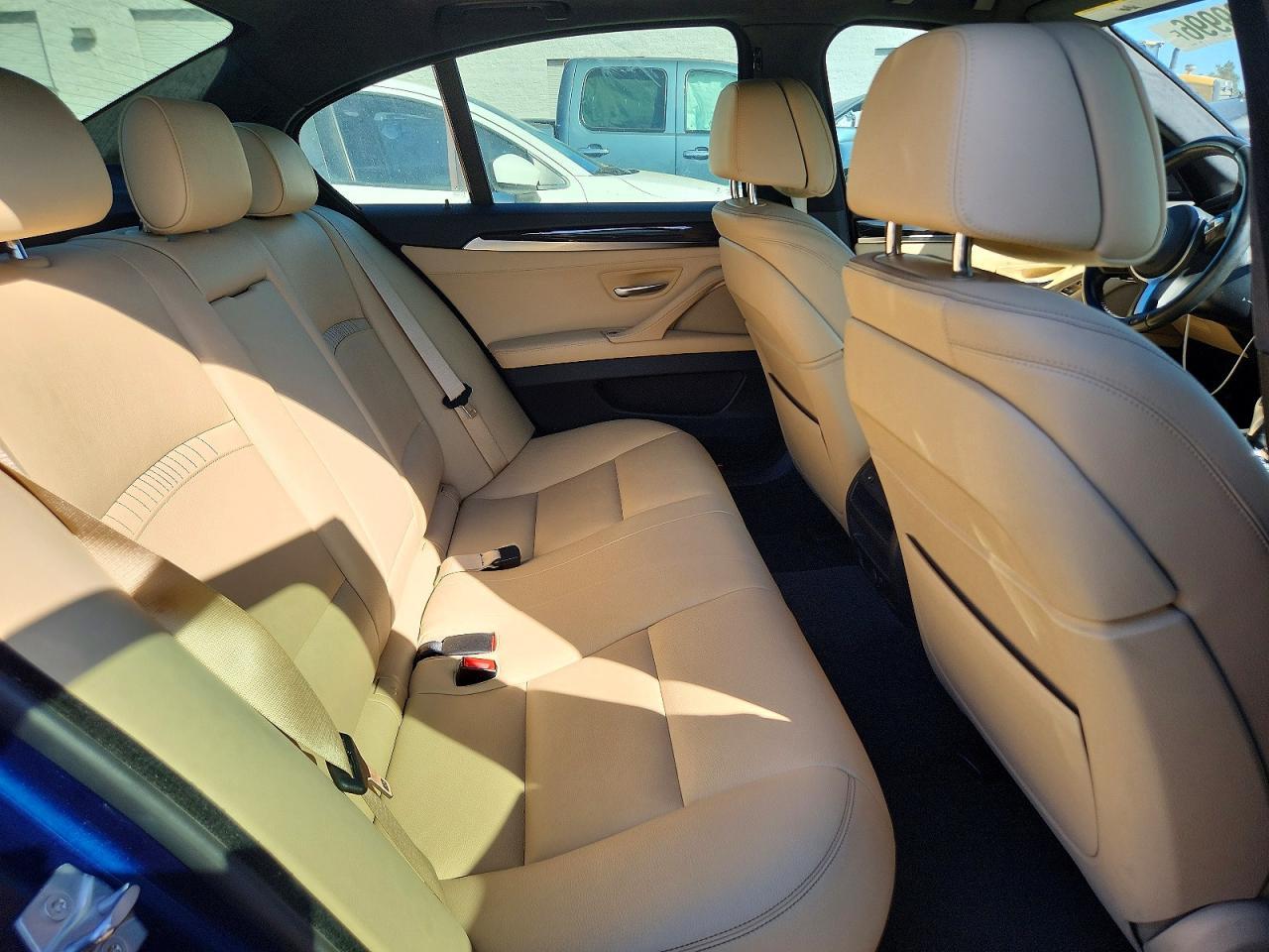 2016 BMW Seria 5 528i - zdjęcie 10