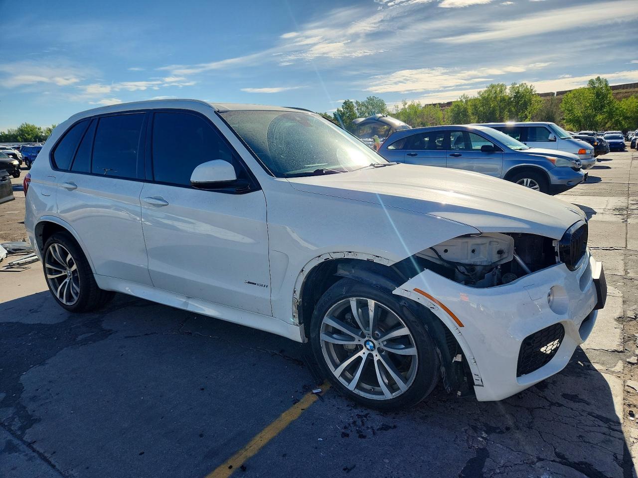 2017 BMW X5 xDrive50I - zdjęcie 4