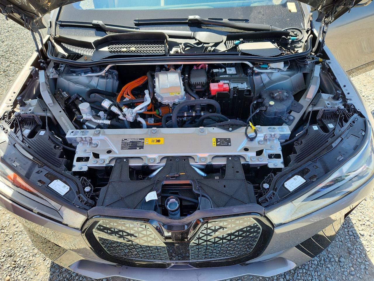 2025 BMW Ix xDrive50 - zdjęcie 12