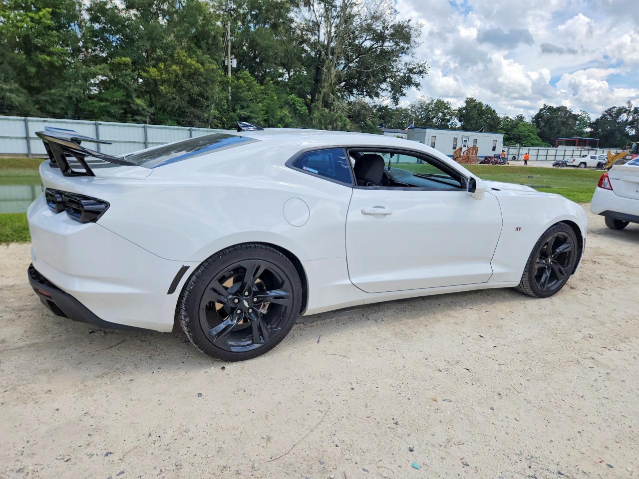 2019 Chevrolet Camaro Ls - zdjęcie 3