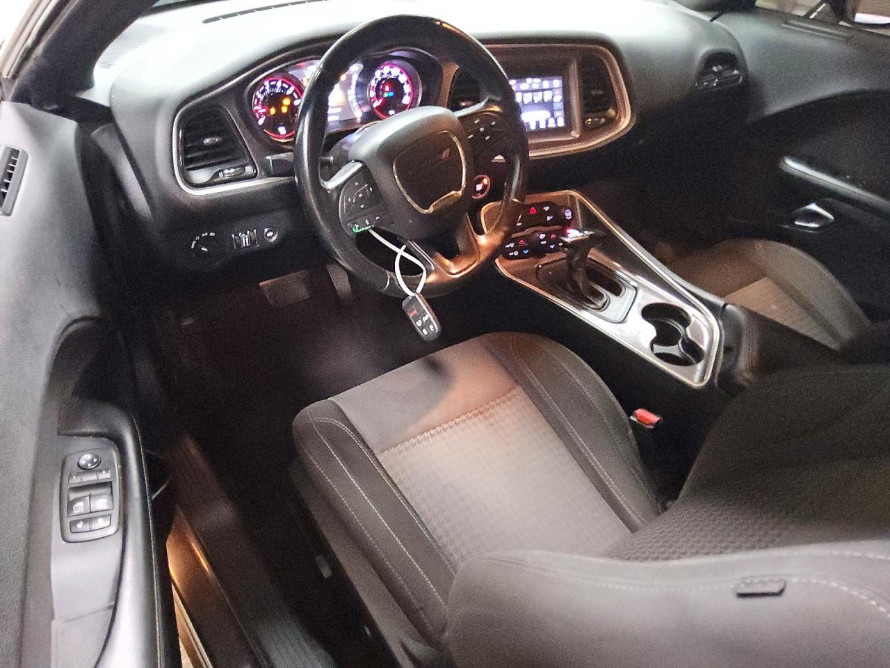 2019 Dodge Challenger Sxt - zdjęcie 8