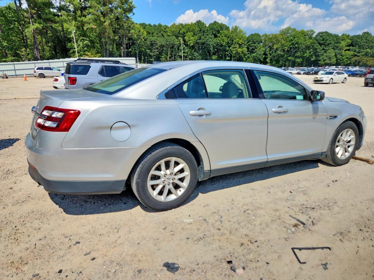 2015 Ford Taurus Se - zdjęcie 3