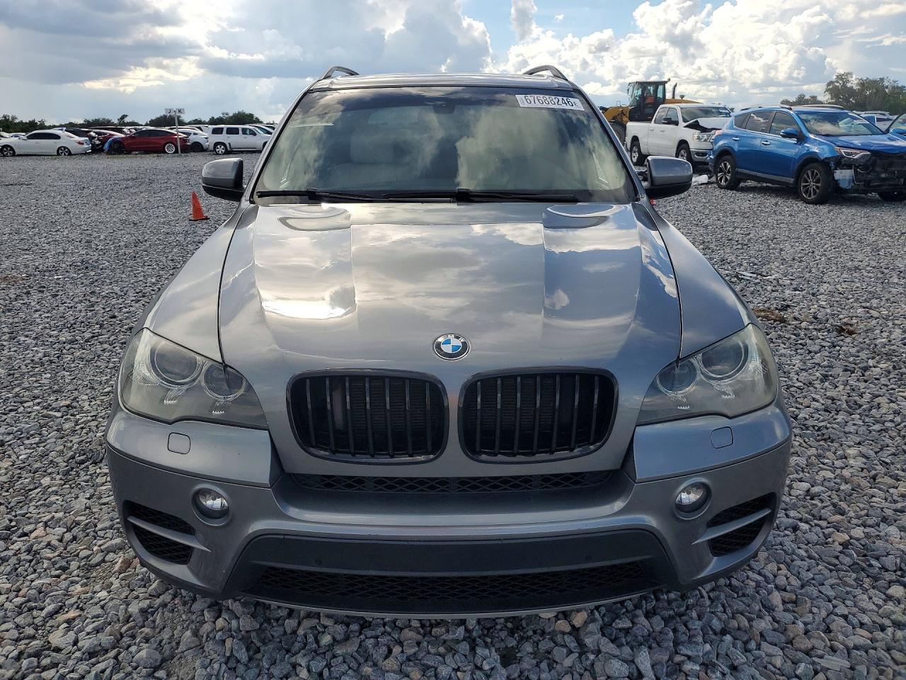 2013 BMW X5 xDrive50I - zdjęcie 5