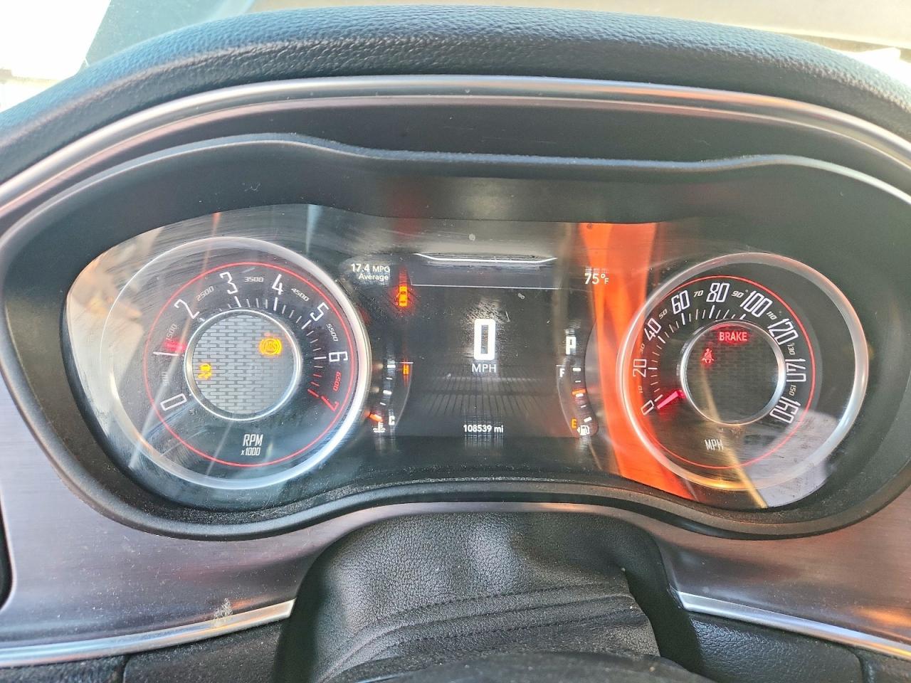 2015 Dodge Challenger Sxt - zdjęcie 9