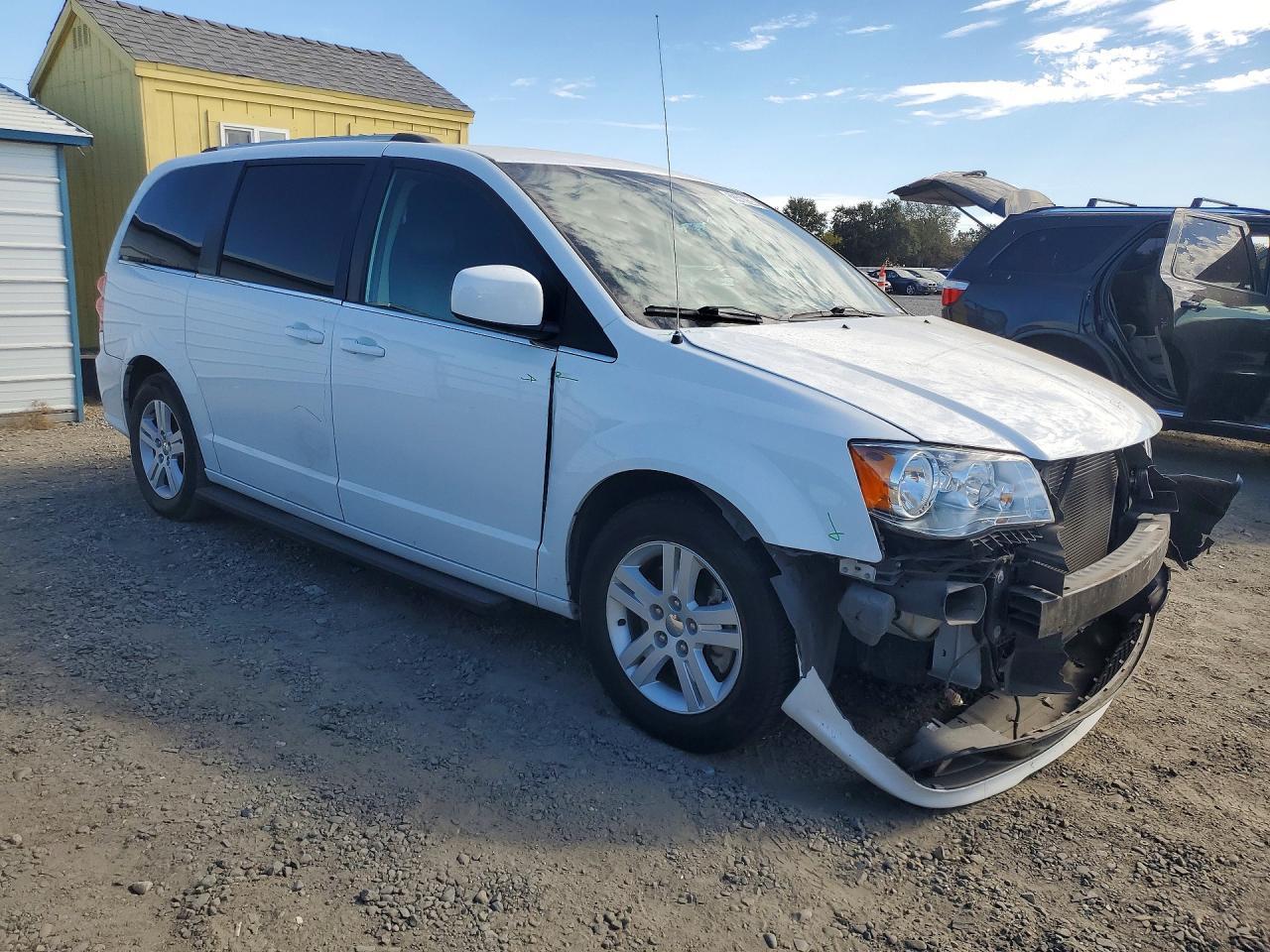 Dodge Grand Caravan - zdjęcie 4