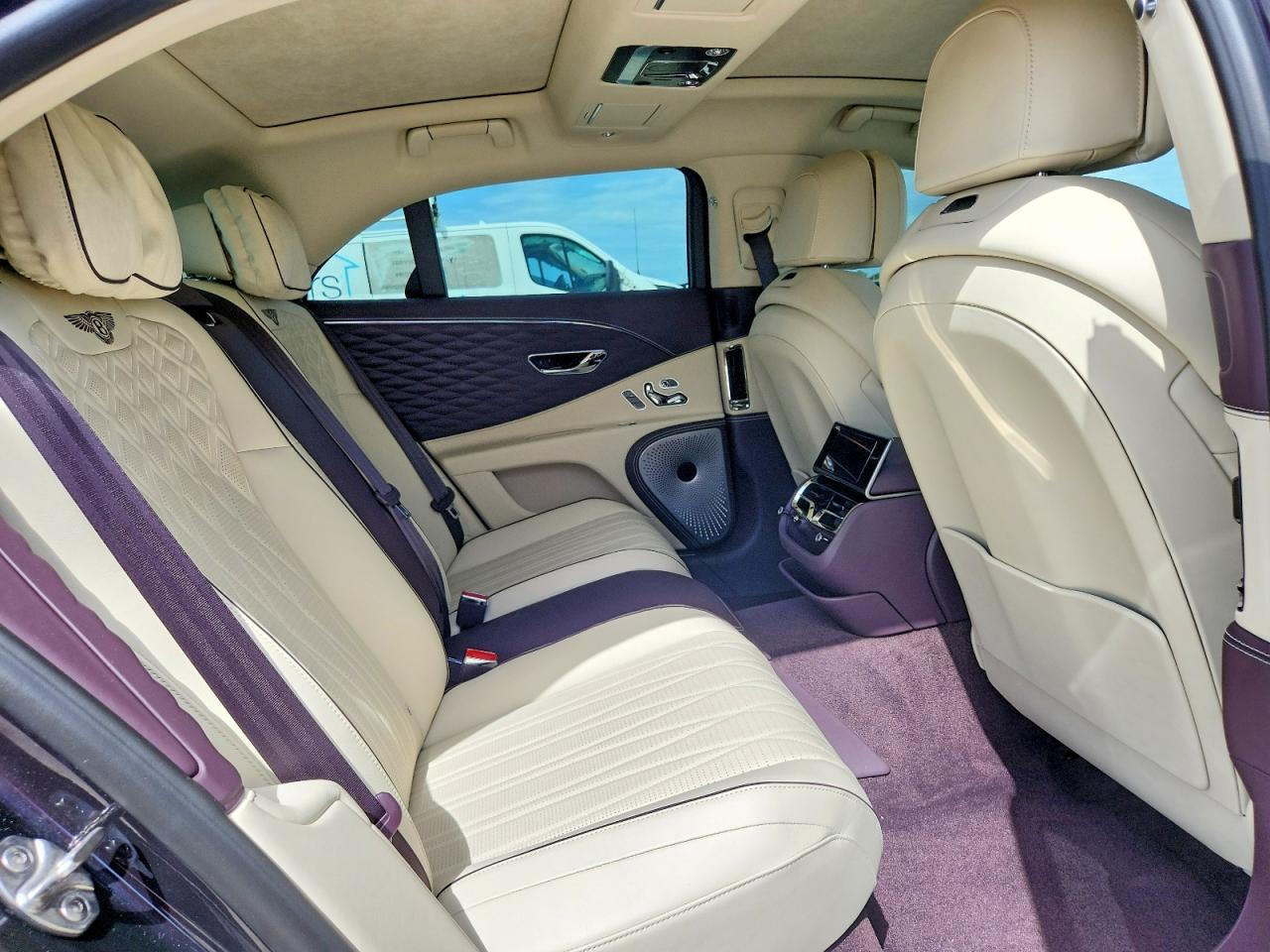 2021 Bentley Flying Spur - zdjęcie 10