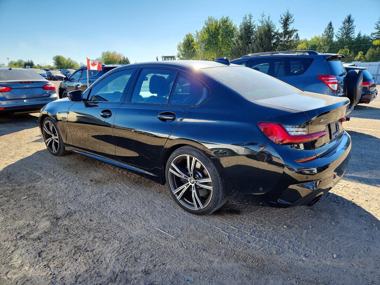 2020 BMW Seria 3 330i - zdjęcie 2