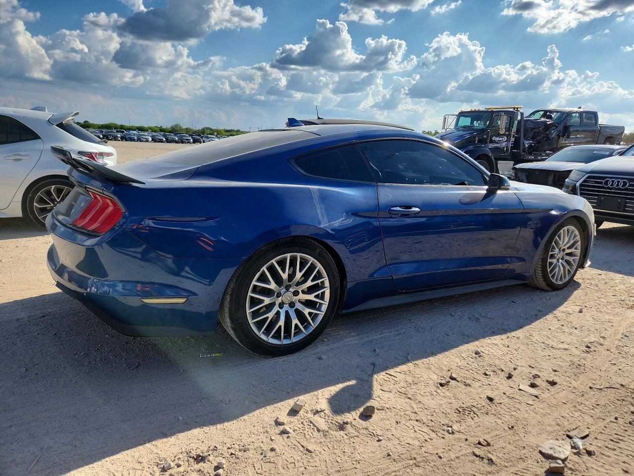 2022 Ford Mustang Gt - zdjęcie 3