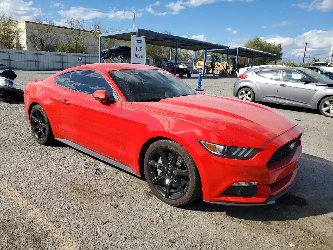 2015 Ford Mustang - zdjęcie 4