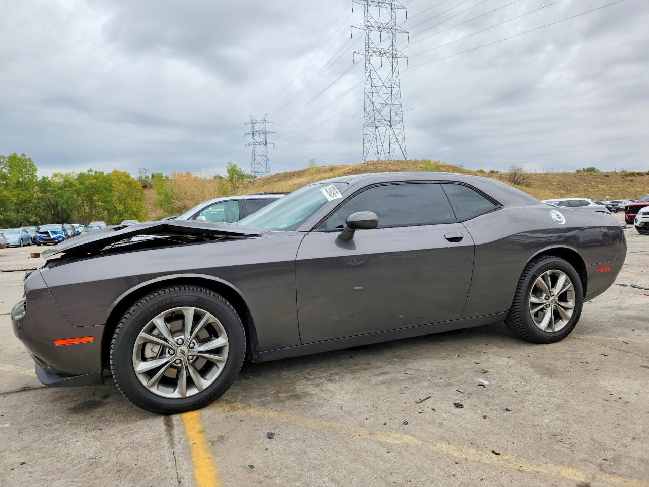 2021 Dodge Challenger Sxt - zdjęcie główne