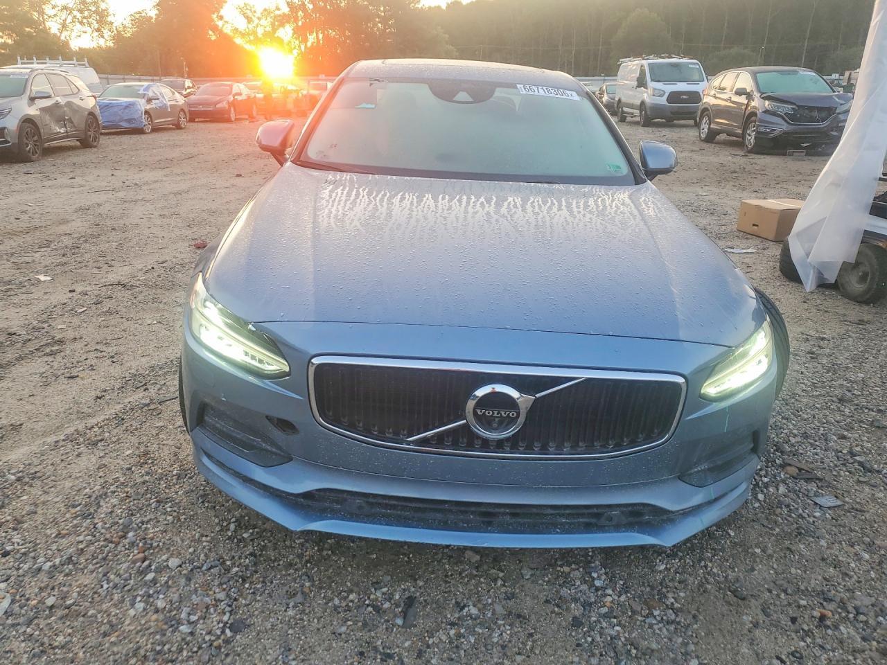2018 Volvo S90 T5 Momentum - zdjęcie 5