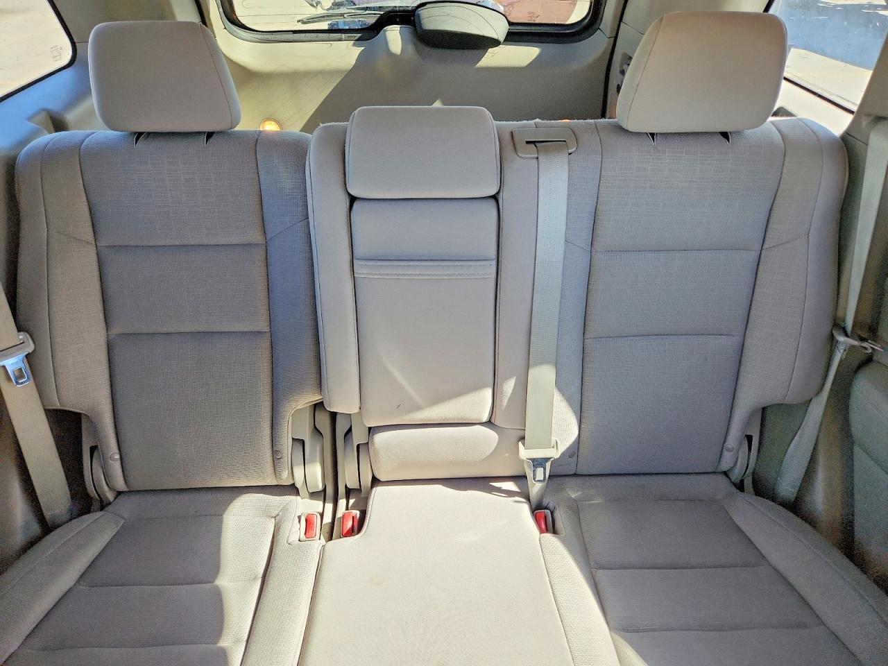 2013 Jeep Grand Cherokee Laredo - zdjęcie 10