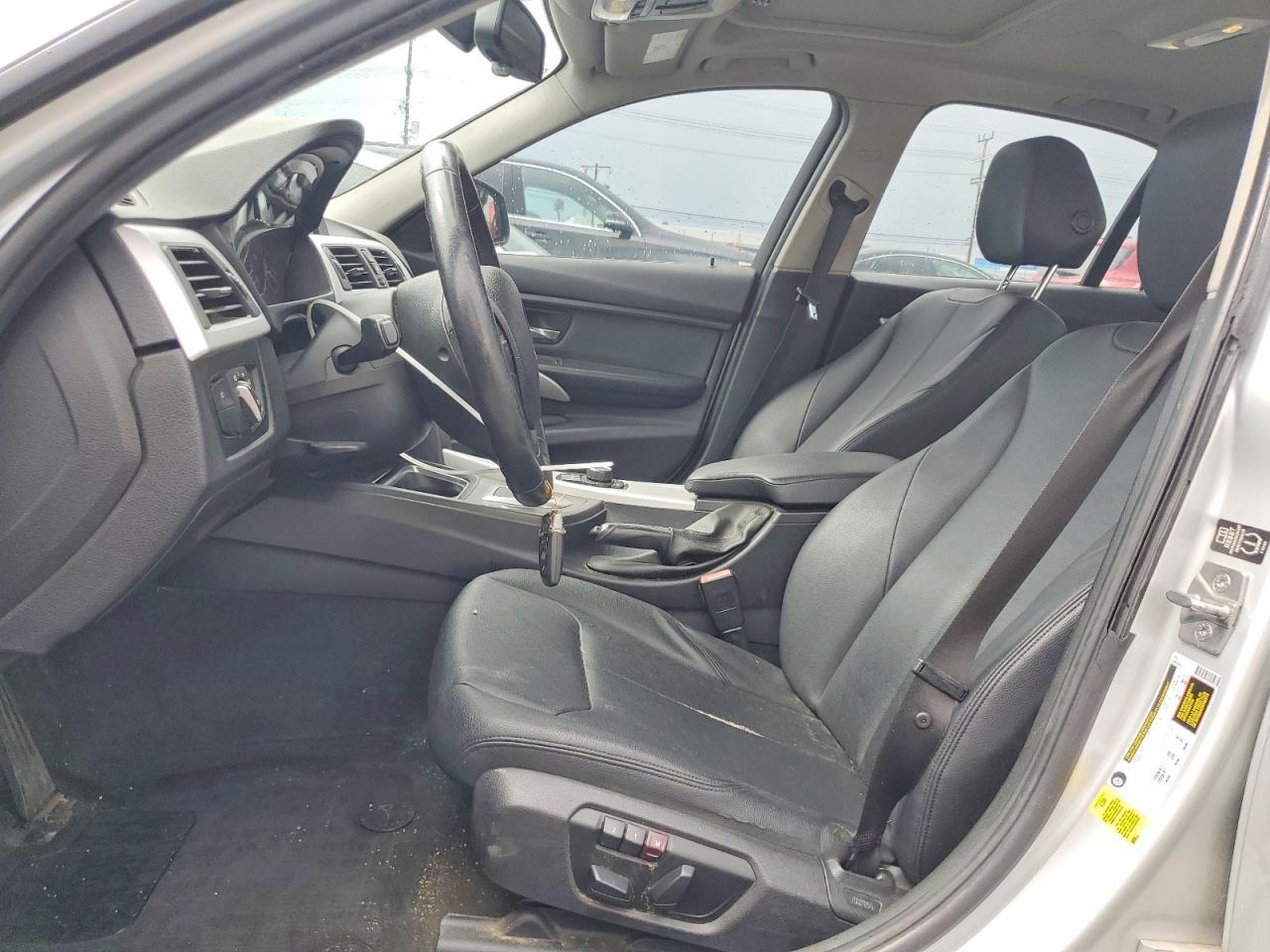 2013 BMW 328 I - zdjęcie 7