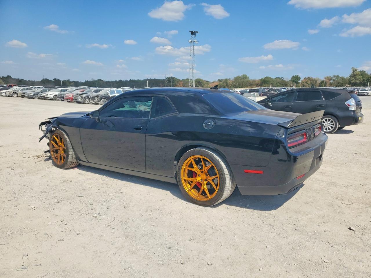 2016 Dodge Challenger Srt Hellcat - zdjęcie 2