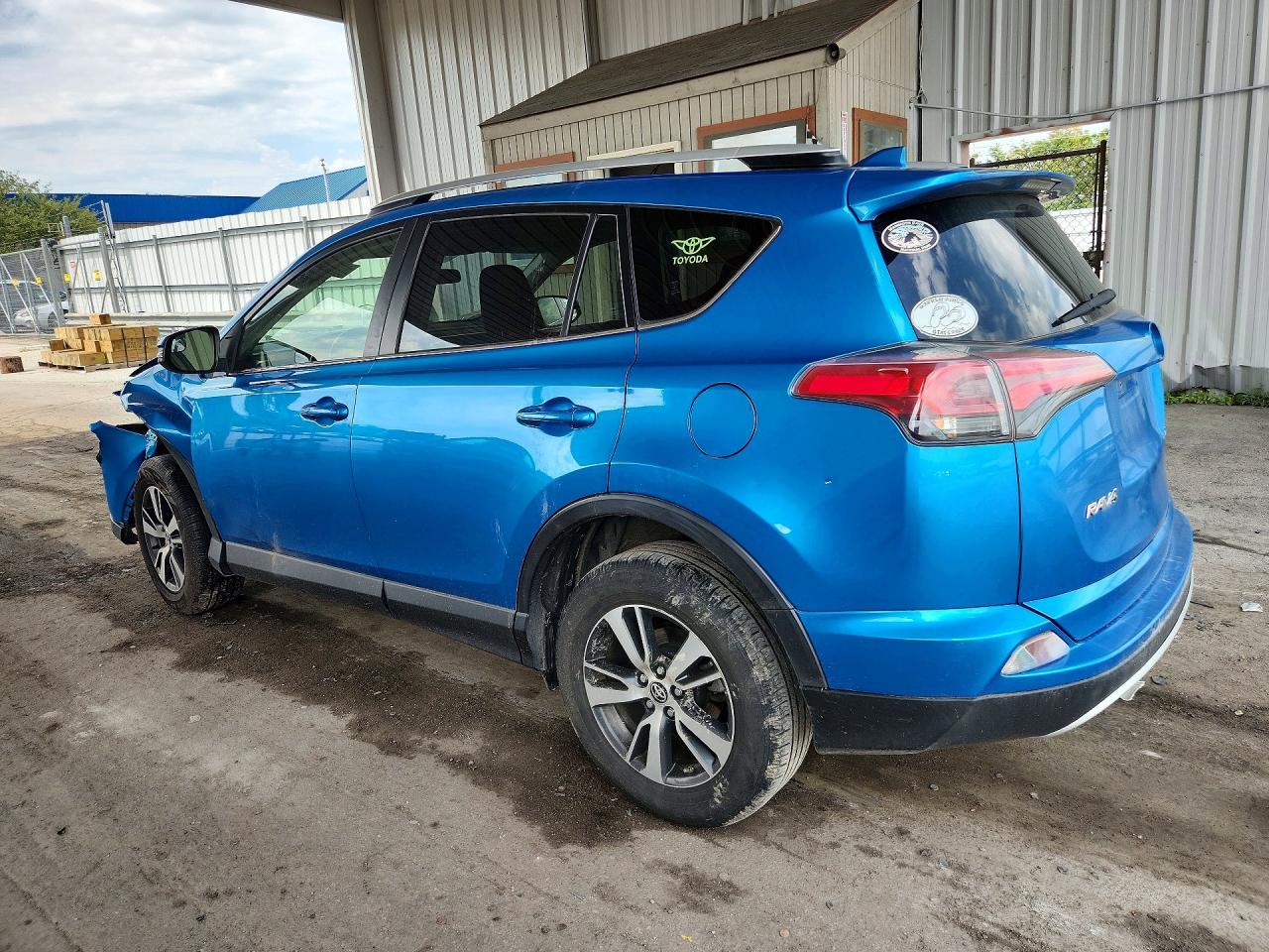 2016 Toyota Rav4 Xle - zdjęcie 2