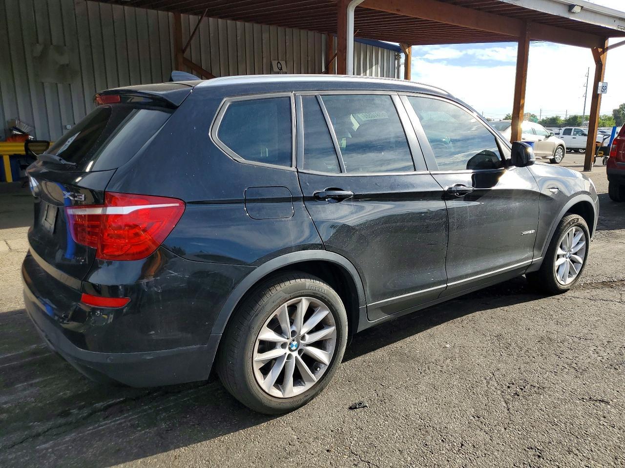 2017 BMW X3 xDrive28I - zdjęcie 3