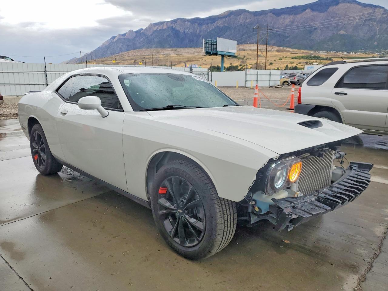 Dodge Challenger - zdjęcie 4