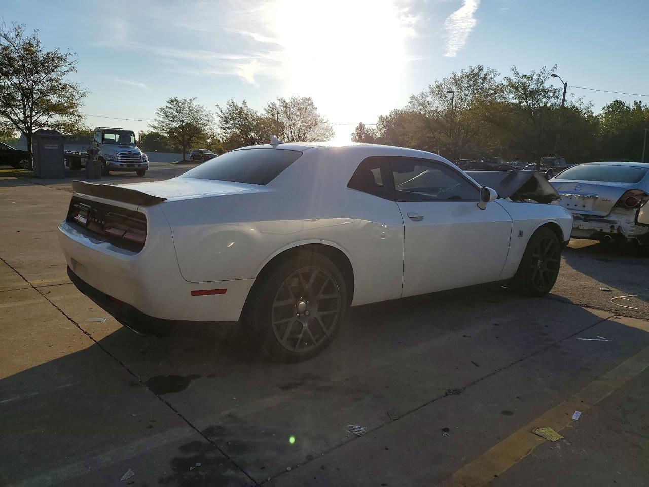 2016 Dodge Challenger R/T Scat Pack - zdjęcie 3