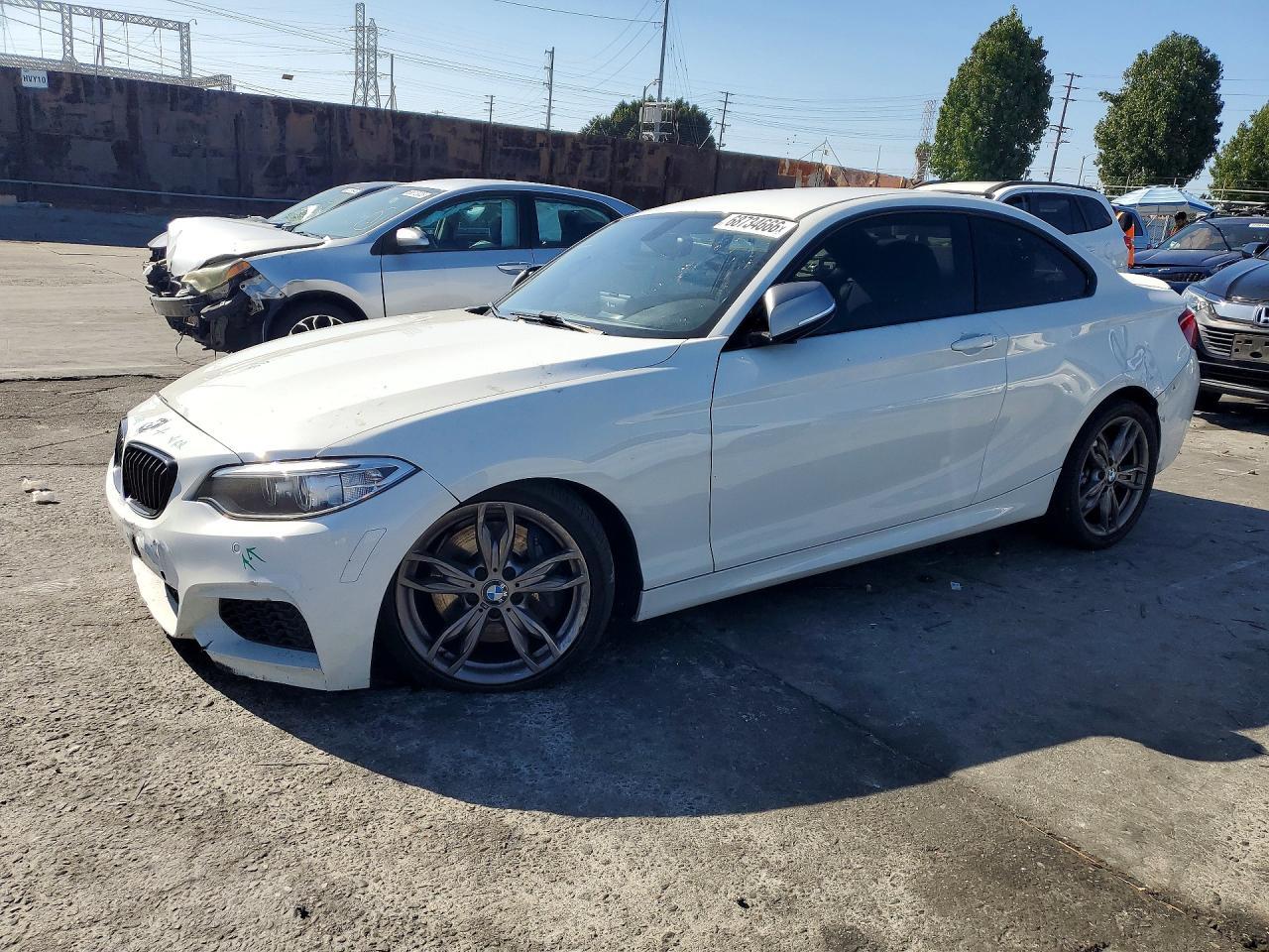 2016 BMW M235I - zdjęcie główne