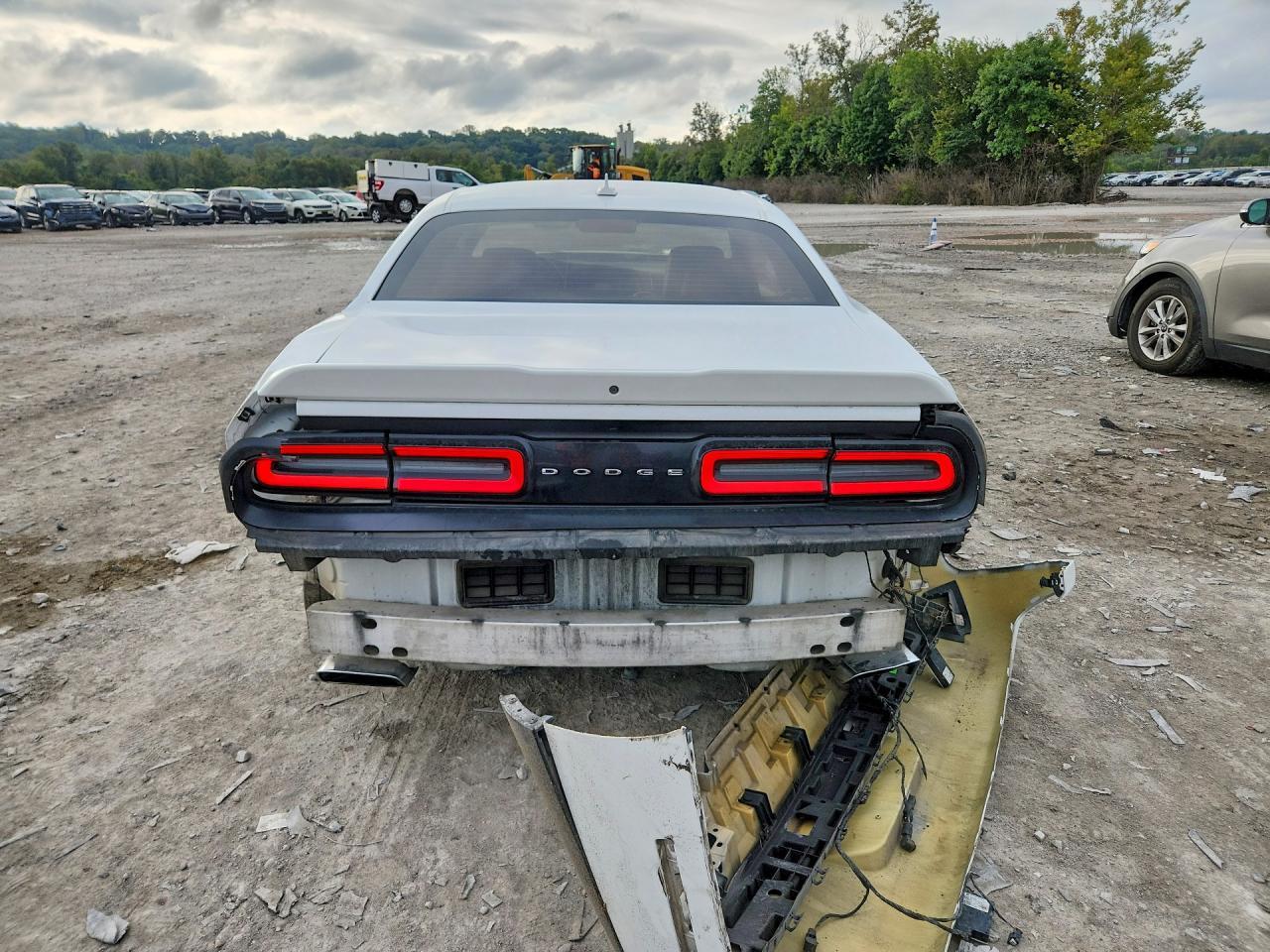 2016 Dodge Challenger R/T - zdjęcie 6