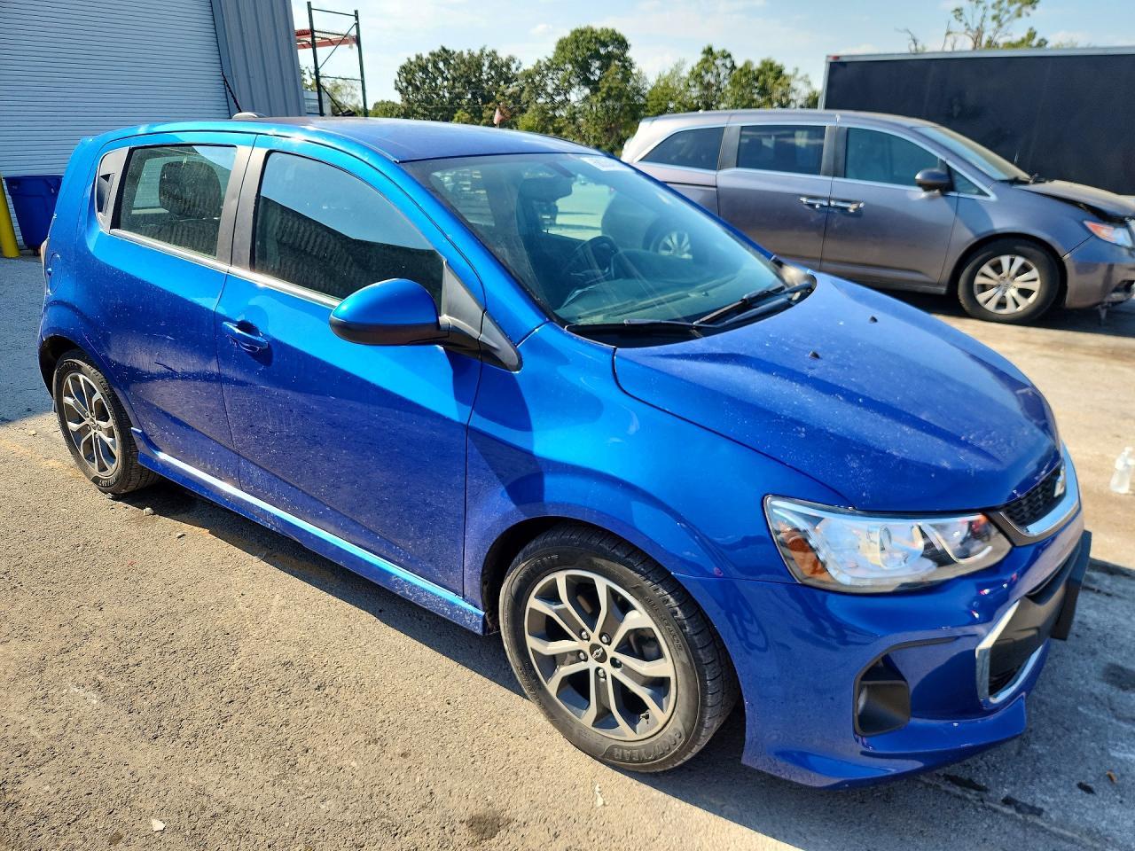 2019 Chevrolet Sonic Lt - zdjęcie 4